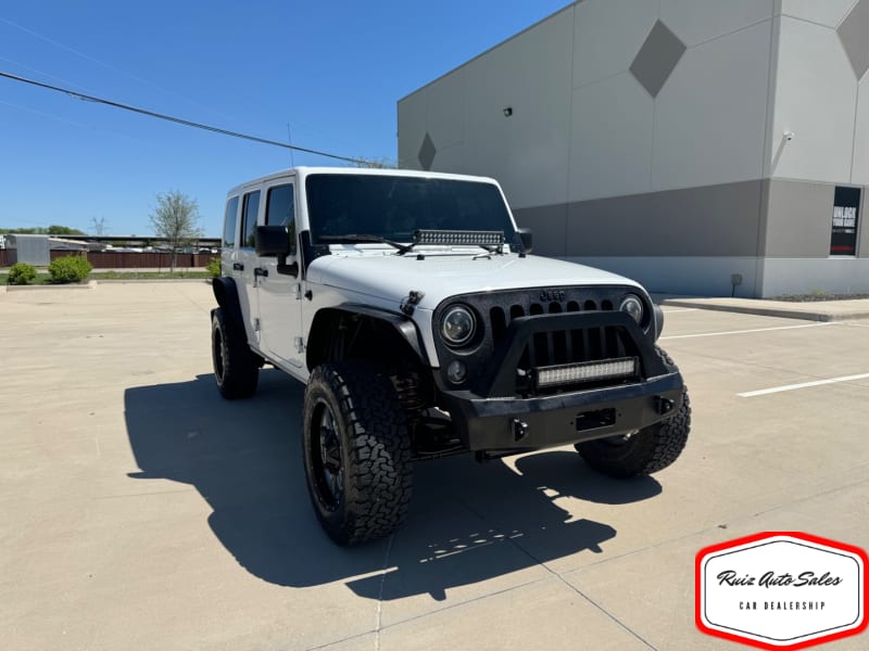 Jeep Wrangler Unlimited 2014 price $17,450