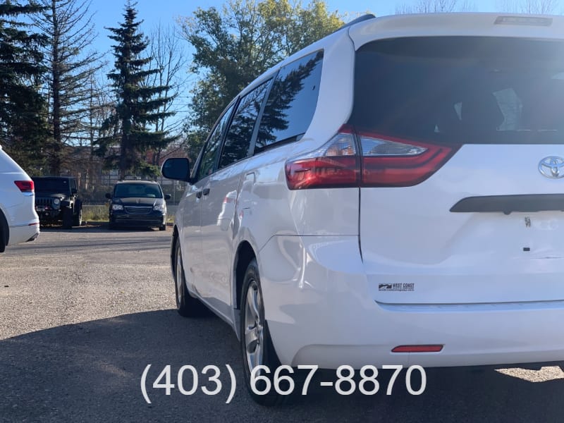 Toyota Sienna 2015 price $24,995