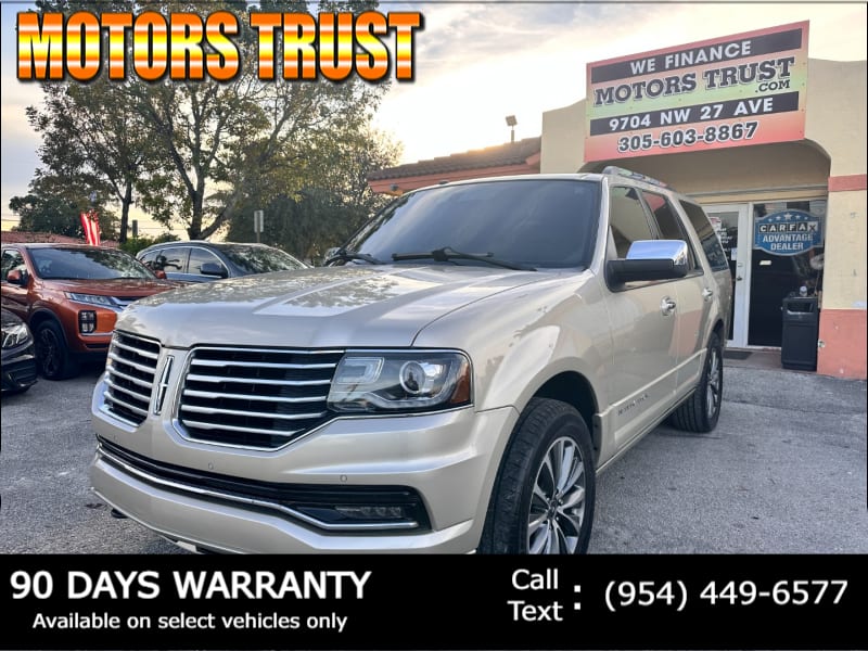 Lincoln Navigator 2017 price $12,999