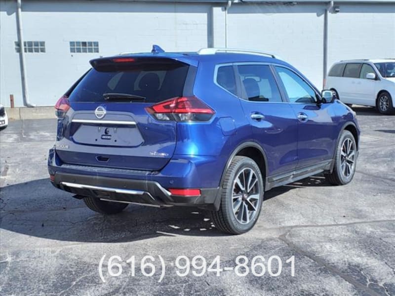 Nissan Rogue 2020 price Call for Pricing.