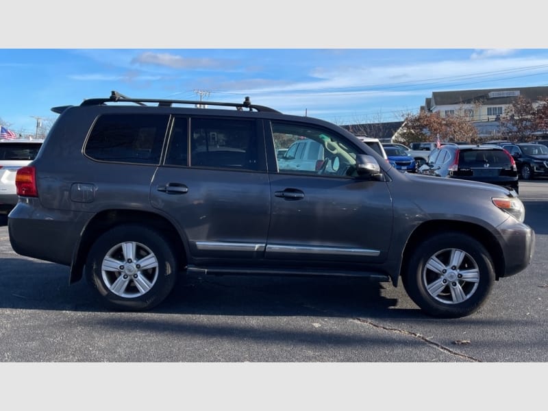 TOYOTA LAND CRUISER 2013 price $21,990