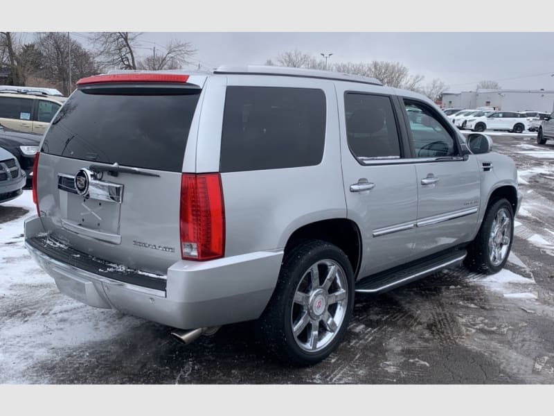 CADILLAC ESCALADE 2011 price $9,990