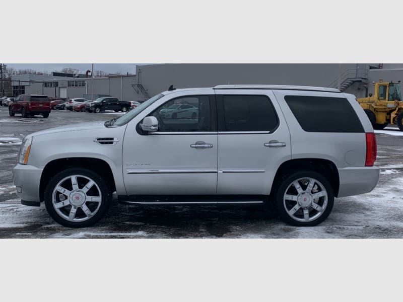 CADILLAC ESCALADE 2011 price $9,990