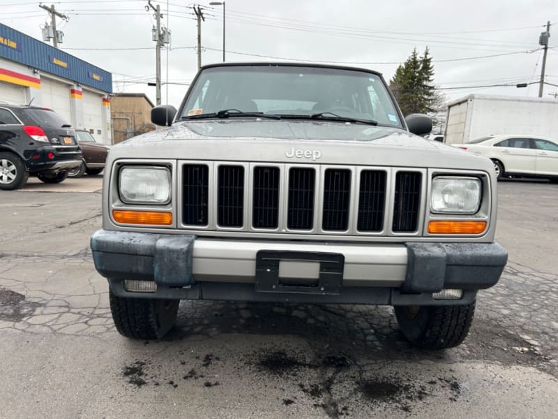 Jeep Cherokee 2001 price $8,895