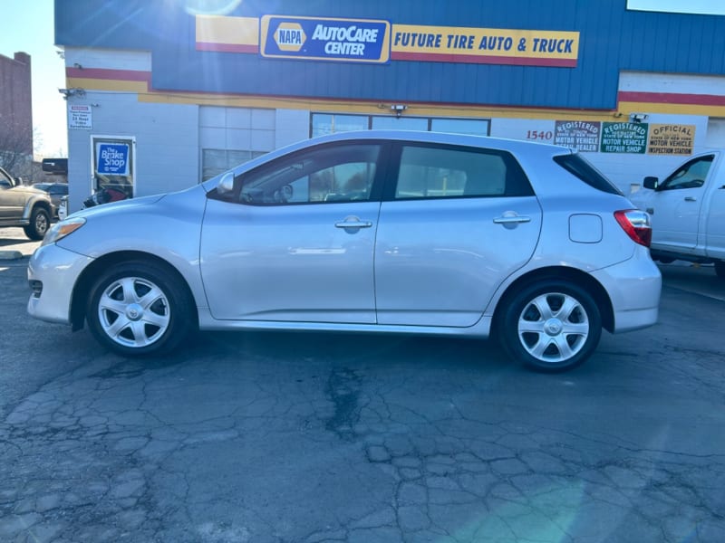 Toyota Matrix 2009 price $7,995