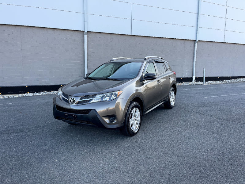 Toyota RAV4 2015 price $11,800