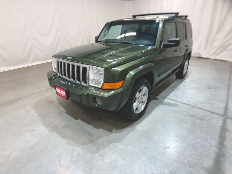 Jeep Commander 2007 price $10,996