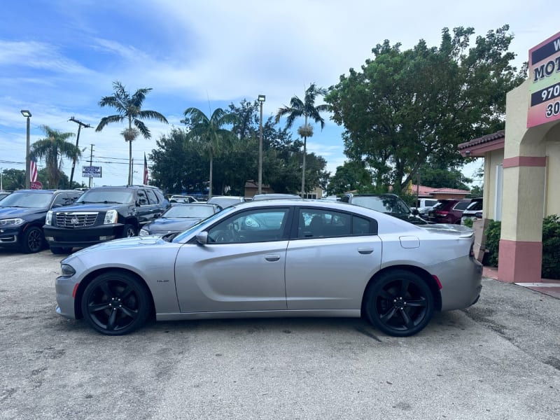 Dodge Charger 2018 price $9,699