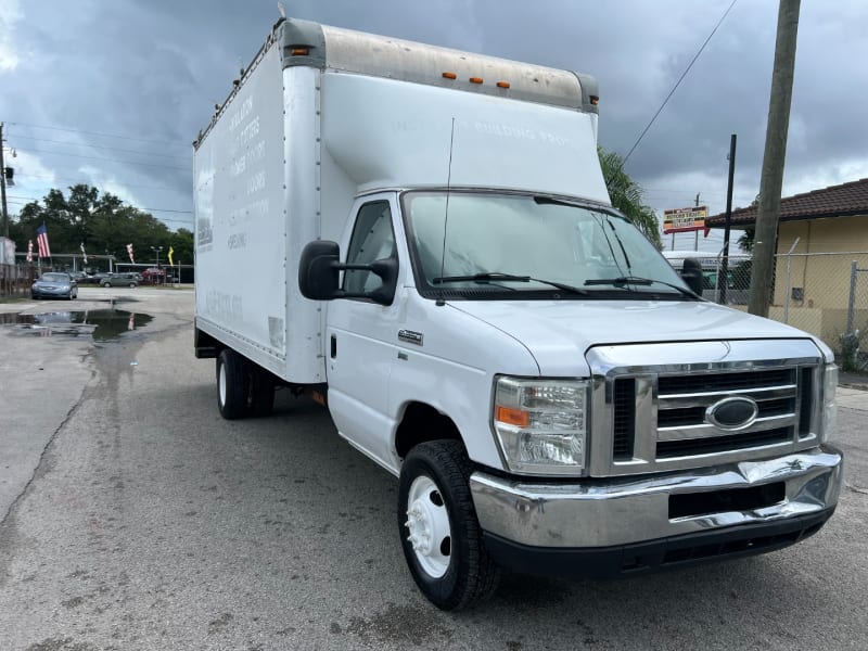 Ford Econoline Commercial Cutaway 2014 price $6,900