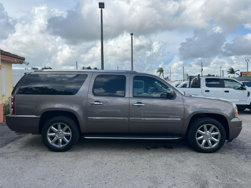 GMC Yukon XL 2013 price $9,999