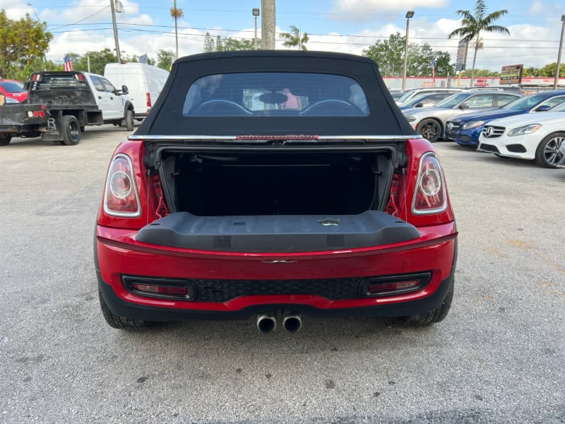 Mini Cooper Convertible 2013 price $5,999