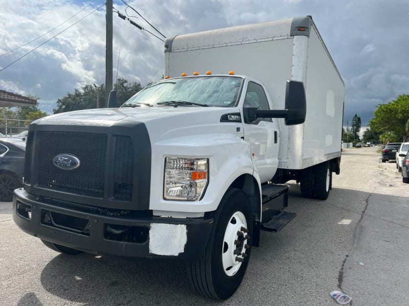 Ford Super Duty F-600 DRW 2017 price $25,999