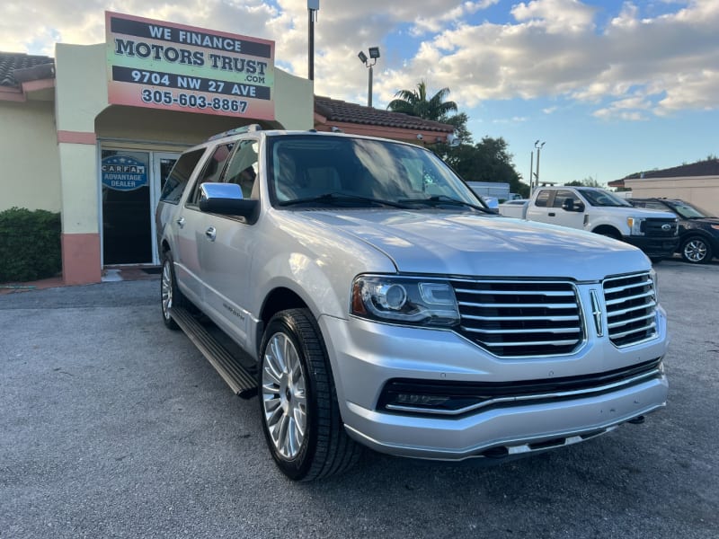 Lincoln Navigator L 2015 price $11,999