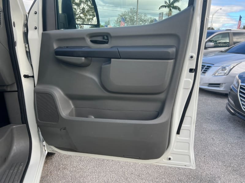 Nissan NV Cargo 2018 price $10,999