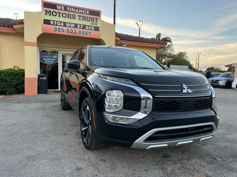 Mitsubishi Outlander 2022 price $15,199