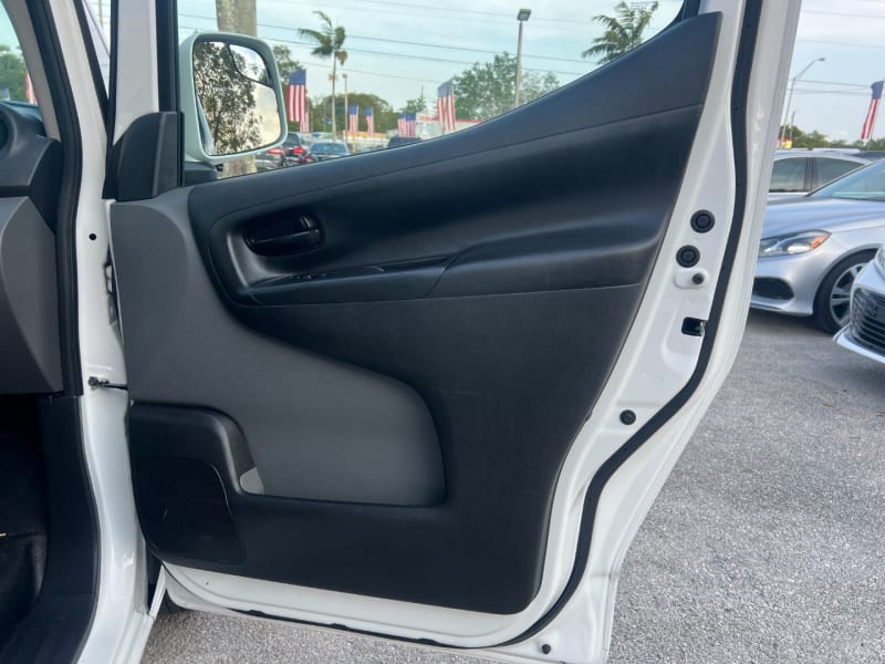 Nissan NV200 Compact Cargo 2020 price $10,799