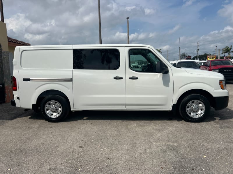 Nissan NV Cargo 2017 price $9,999