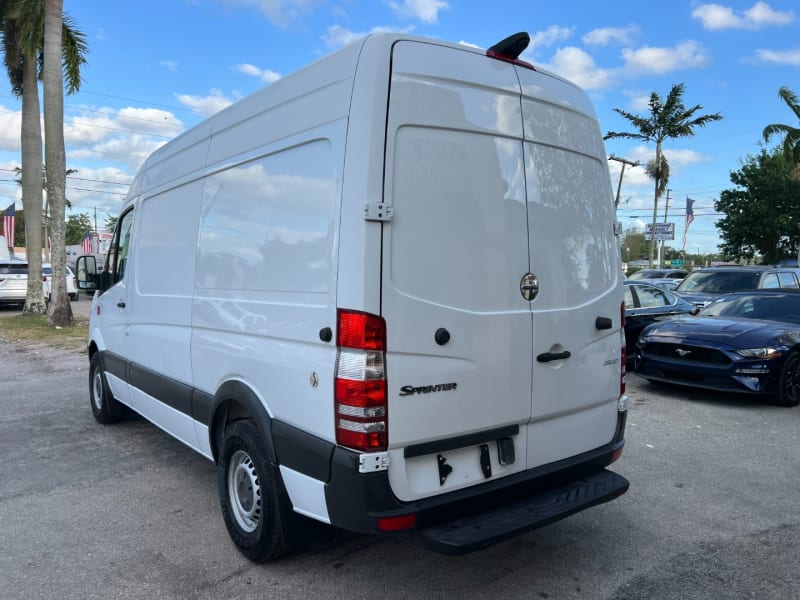 Mercedes-Benz Sprinter Cargo Van 2018 price $15,499