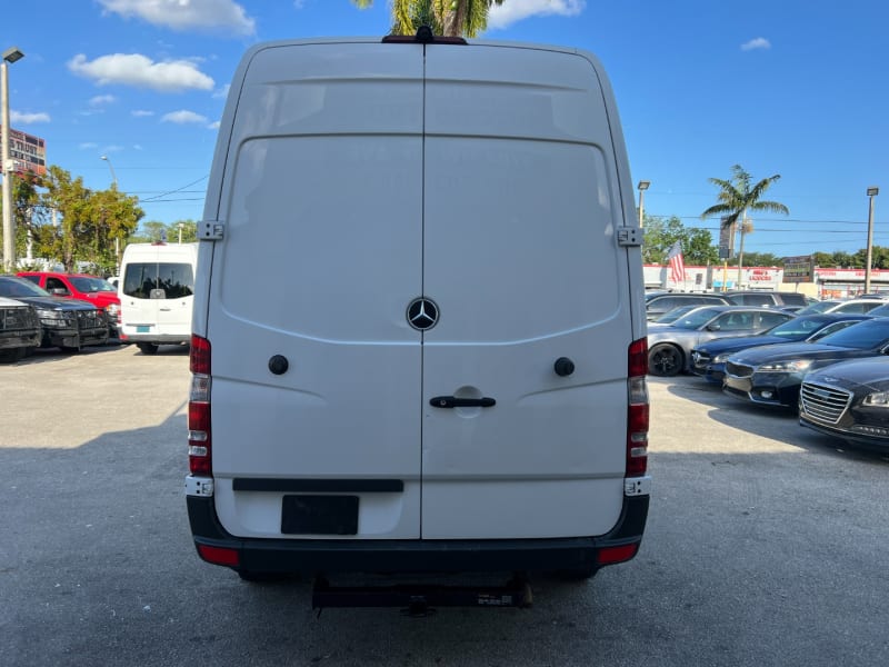 Mercedes-Benz Sprinter Cargo Van 2017 price $15,699