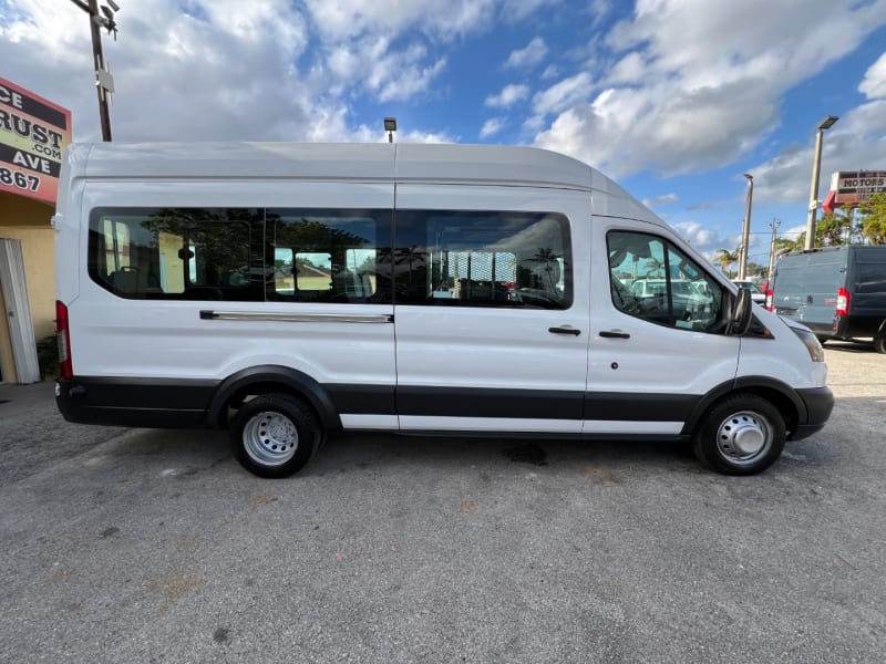 Ford Transit Wagon Handicap 2017 price $28,999