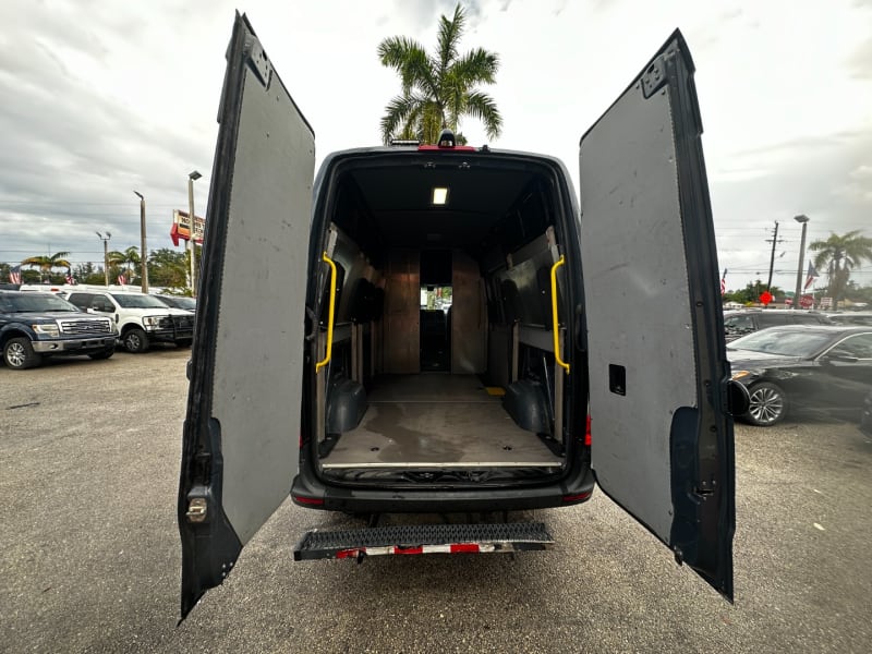 Mercedes-Benz Sprinter Cargo Van 2019 price $19,999