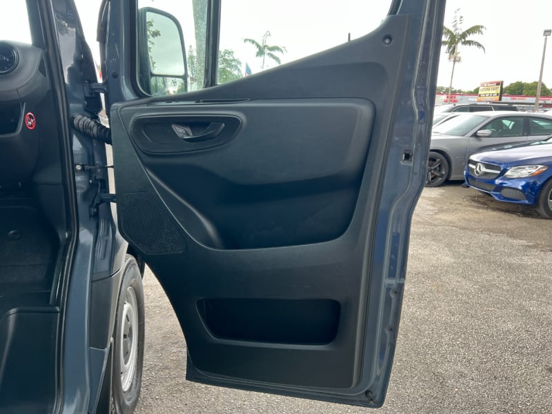 Mercedes-Benz Sprinter Van 2019 price $25,999