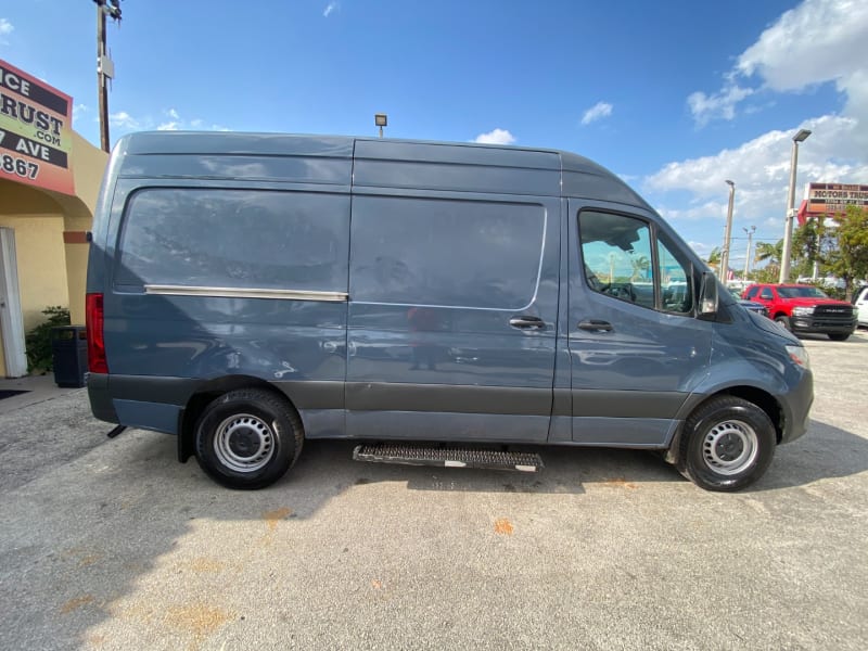 Mercedes-Benz Sprinter Cargo Van 2019 price $29,900