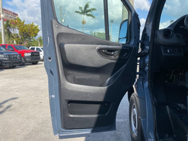 Mercedes-Benz Sprinter Cargo Van 2019 price $26,900