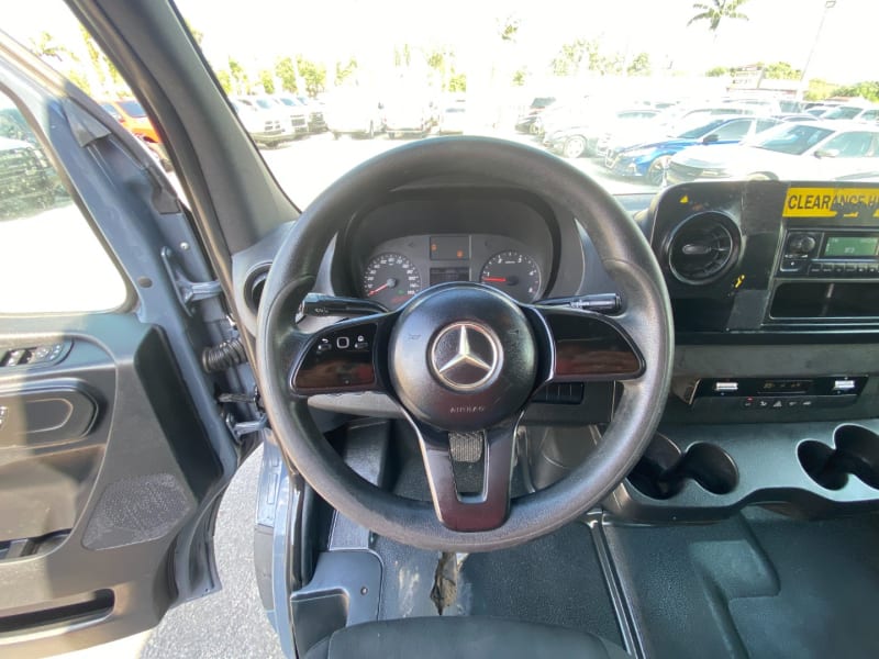 Mercedes-Benz Sprinter Cargo Van 2019 price $24,499