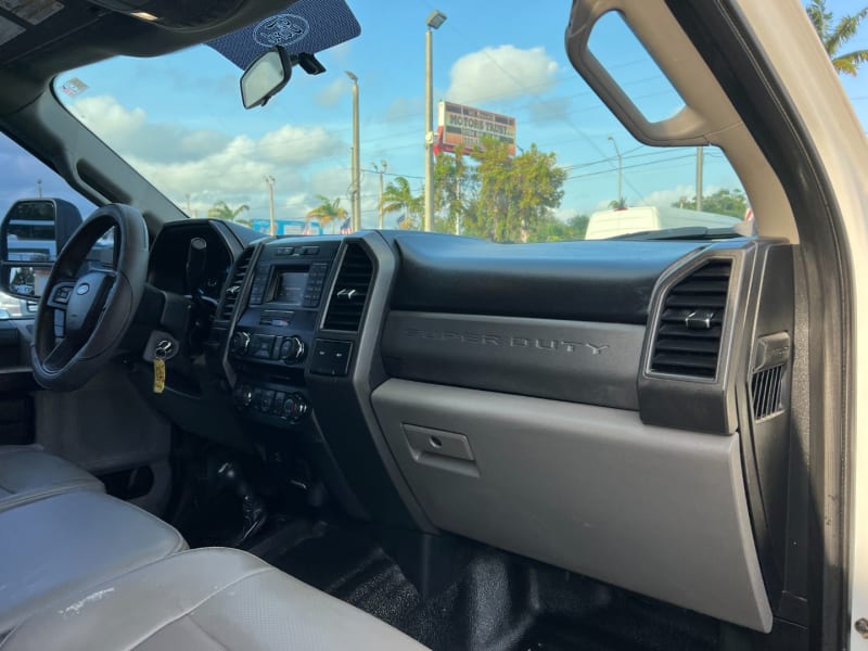 Ford Super Duty F-450 DRW 2018 price $31,999