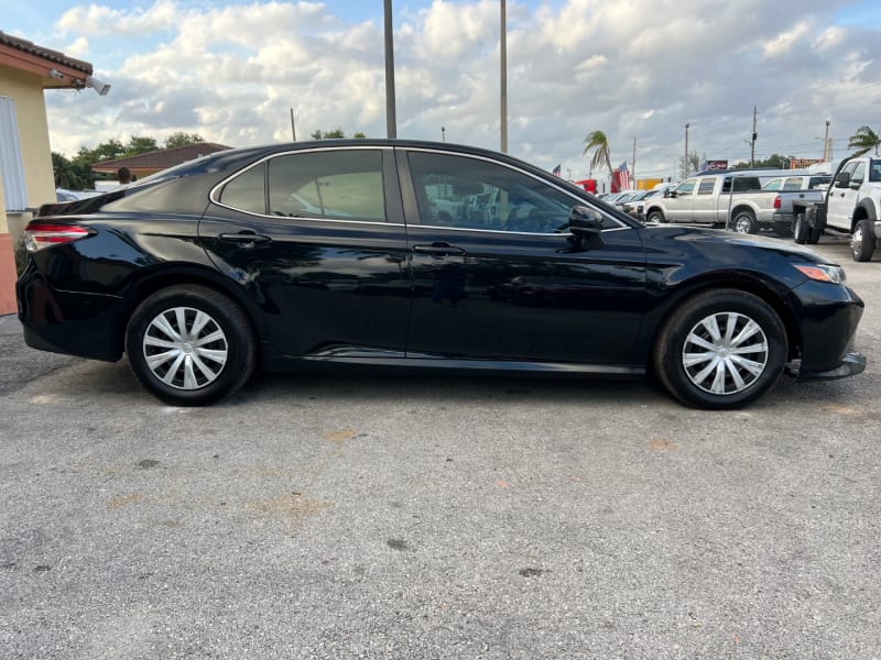 Toyota Camry 2018 price $12,999