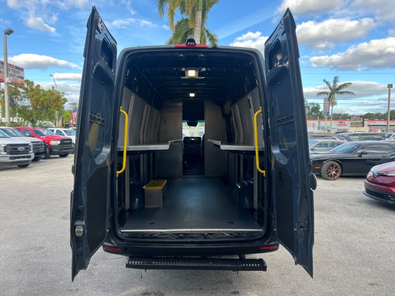 Mercedes-Benz Sprinter Cargo Van 2019 price $27,999