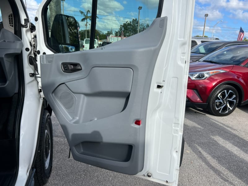 Ford Transit Van 2017 price $11,499