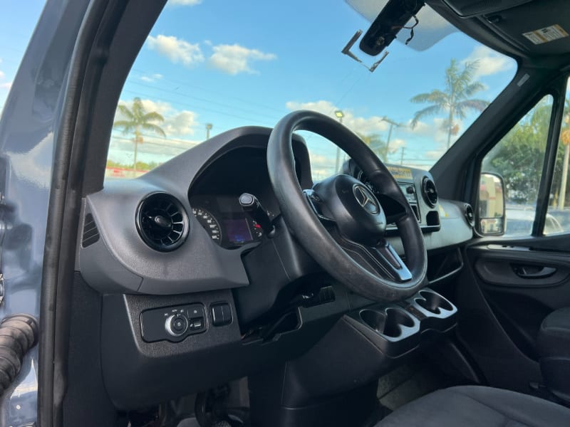 Mercedes-Benz Sprinter Van 2019 price $25,900