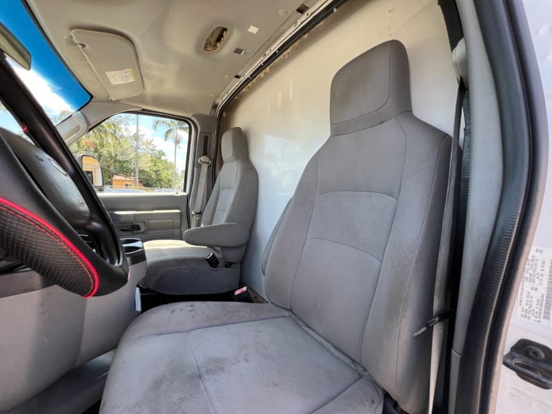 Ford Econoline Commercial Cutaway 2014 price $10,899