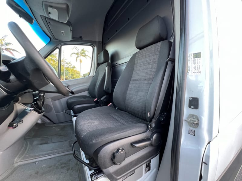 Mercedes-Benz Sprinter Cargo Van 2017 price $16,999