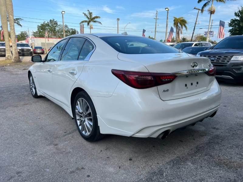 Infiniti Q50 2018 price $13,299