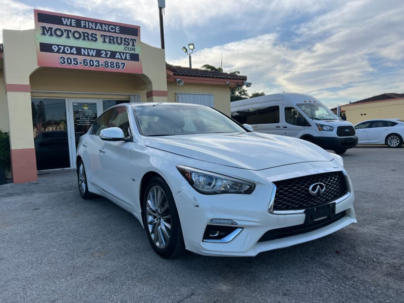 Infiniti Q50 2018 price $13,299