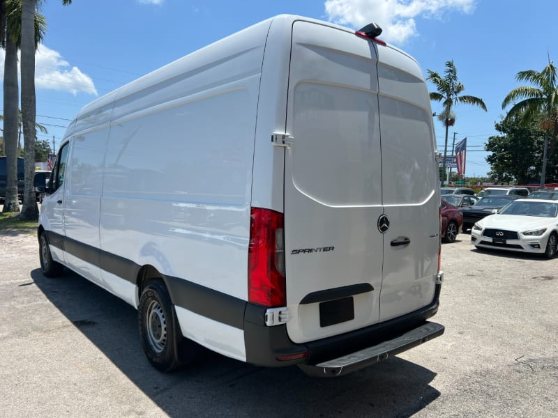 Mercedes-Benz Sprinter Cargo Van 2021 price $29,900