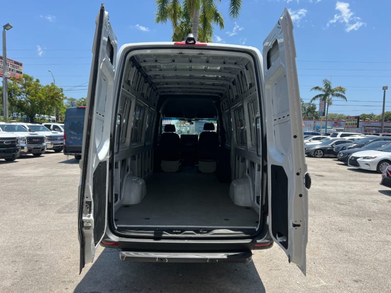 Mercedes-Benz Sprinter Cargo Van 2021 price $29,900