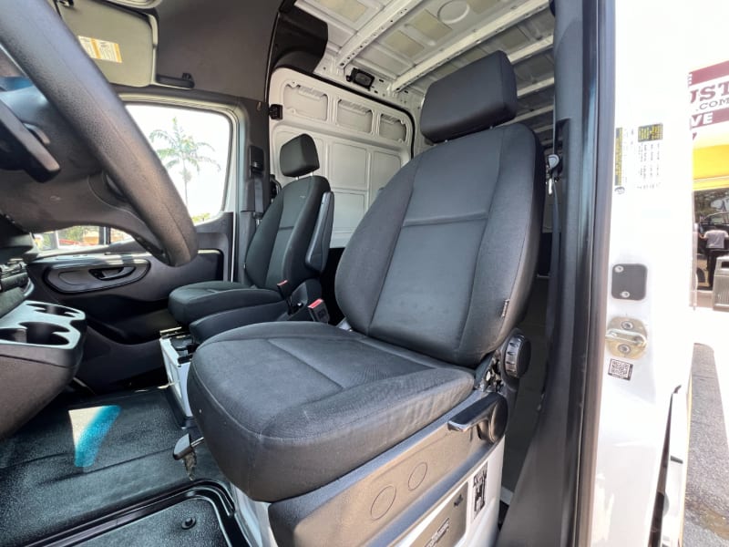 Mercedes-Benz Sprinter Cargo Van 2021 price $29,900