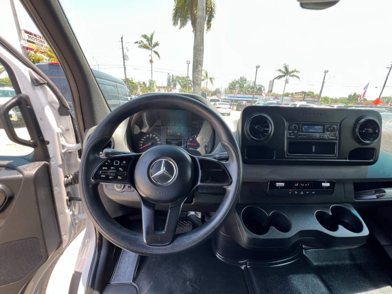 Mercedes-Benz Sprinter Cargo Van 2021 price $29,900