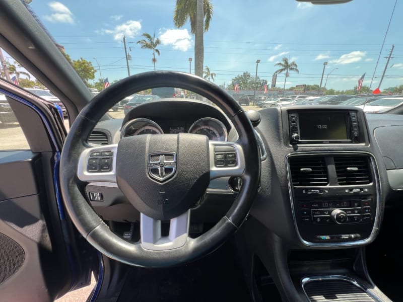 Dodge Grand Caravan 2019 price $11,599