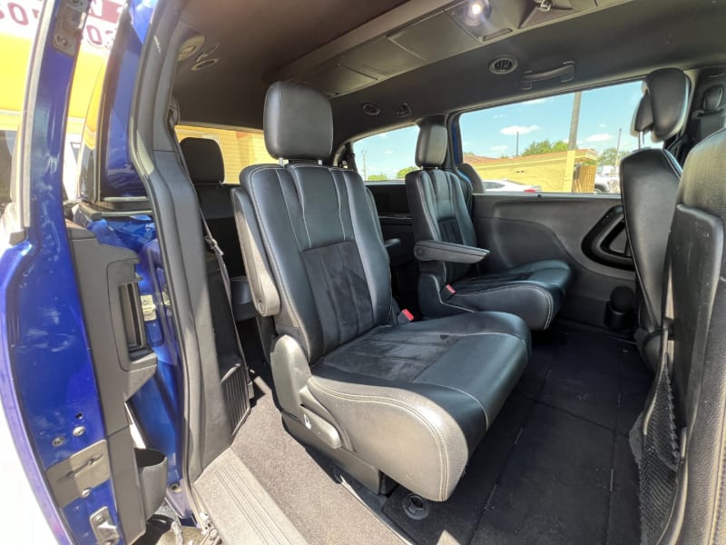 Dodge Grand Caravan 2019 price $11,599