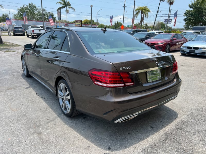 Mercedes-Benz E-Class 2016 price $10,999