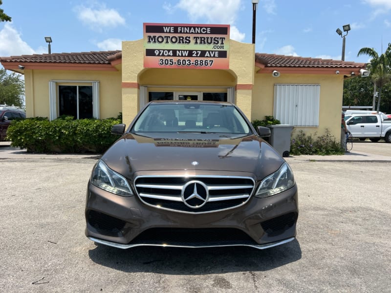 Mercedes-Benz E-Class 2016 price $10,999