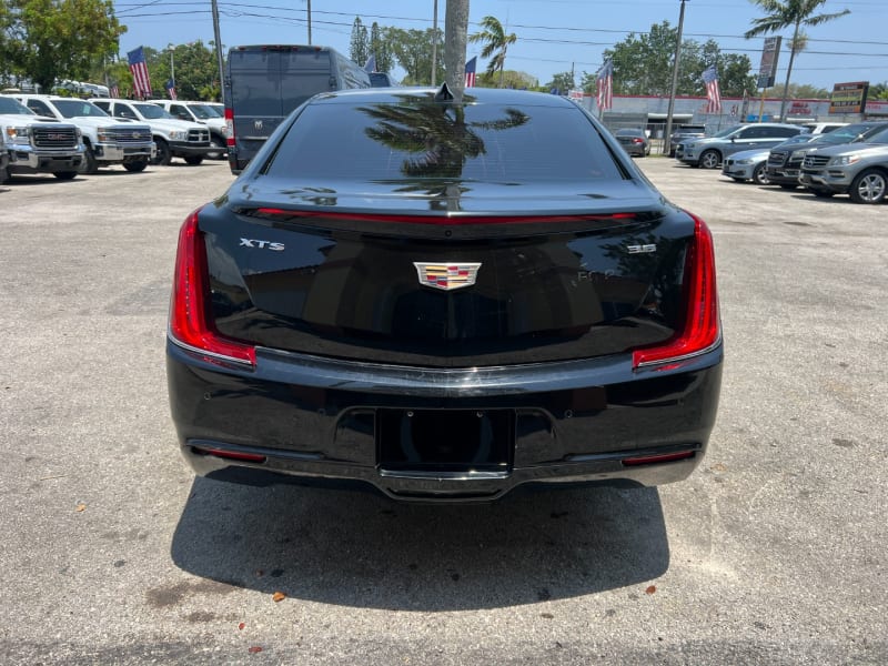 Cadillac XTS 2018 price $8,699