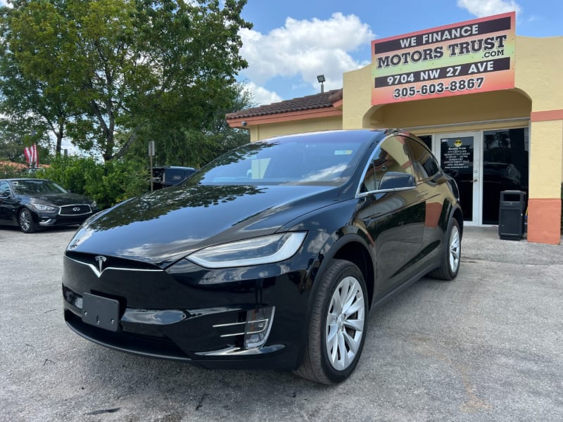 Tesla Model X 2017 price $28,499