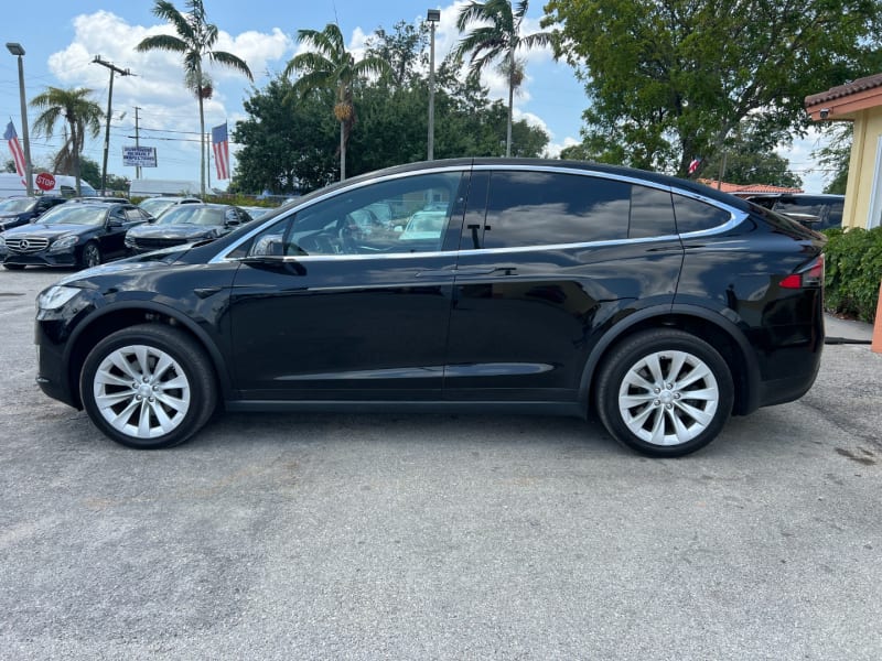 Tesla Model X 2017 price $28,499