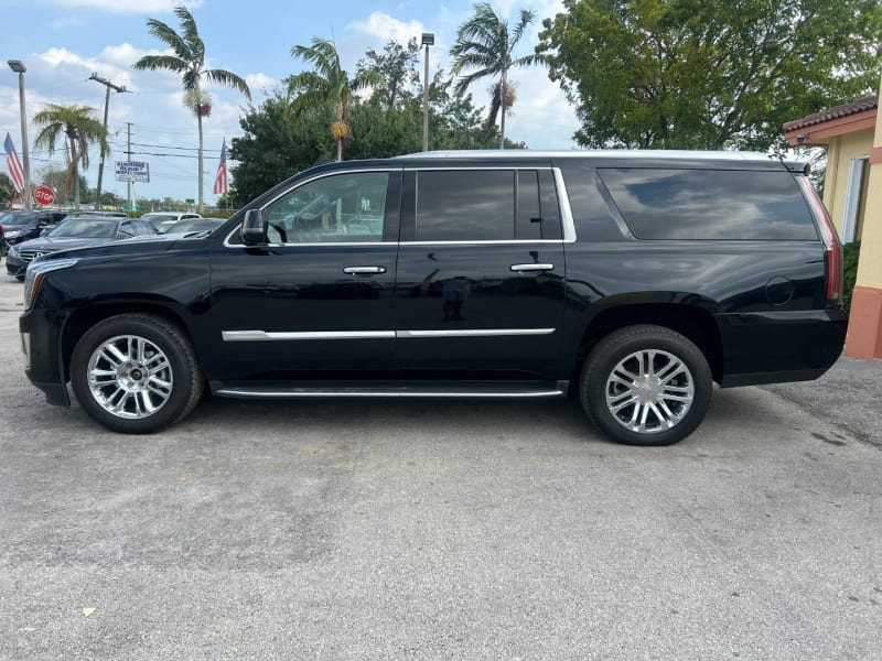 Cadillac Escalade ESV 2018 price $18,499